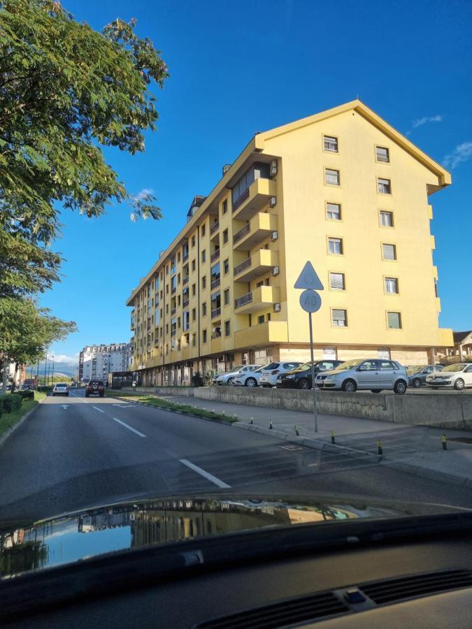 Oksana * Podgorica